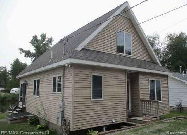 Property at 7527 Cove Rd, Plainfield Township, MI 48739, 3 beds, 1 bath