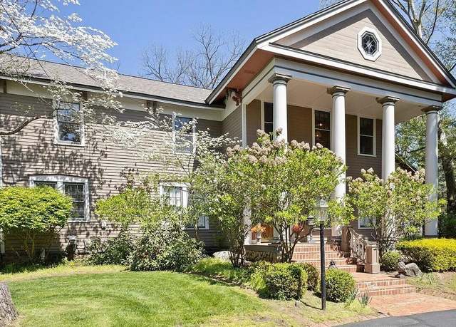 Property at 602 N Kalamazoo Ave, Marshall, MI 49068, 6 beds, 3.5 baths