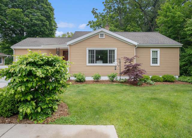 Property at 5877 Dowling St, Montague, MI 49437, 2 beds, 1 bath