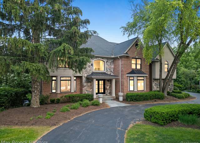 Property at 4331 Spruce Hill Ln, Birmingham, MI 48301, 5 beds, 6 baths