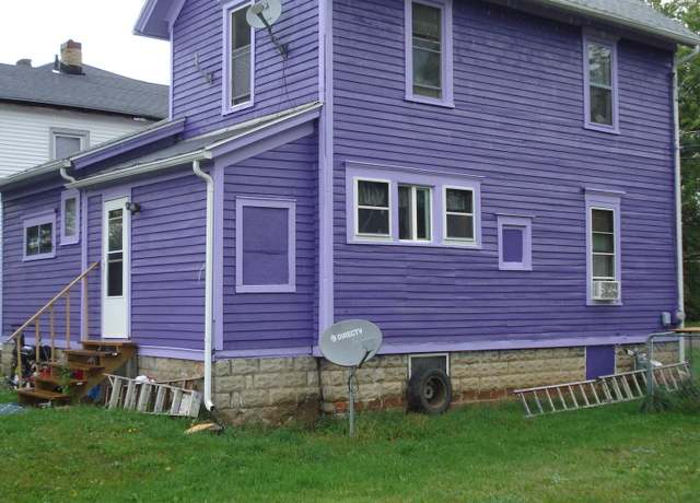 Property at 711 N Eaton St, Albion, MI 49224, 5 beds, 2 baths