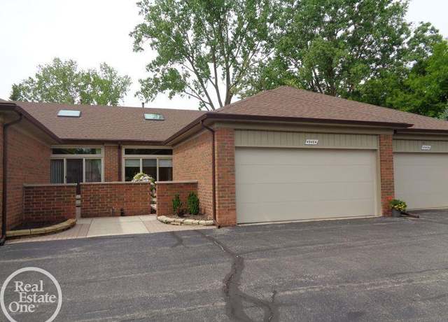 Property at 49404 Northwood Ct, Shelby Twp, MI 48315, 2 beds, 2 baths