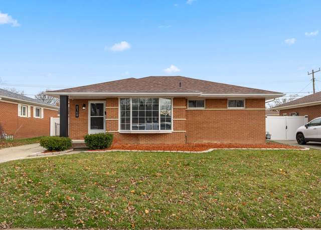 Property at 8368 Colonial St, Dearborn Heights, MI 48127, 3 beds, 1.5 baths