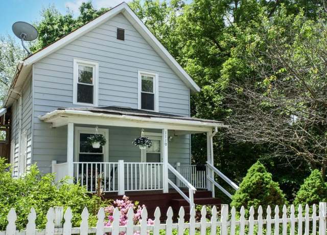 Property at 1110 Oak St, Lansing, MI 48906, 2 beds, 1.5 baths