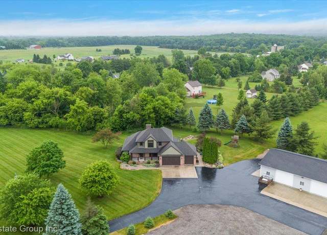 Property at 4888 Oakwood Rd, Ortonville Village, MI 48462, 4 beds, 3.5 baths