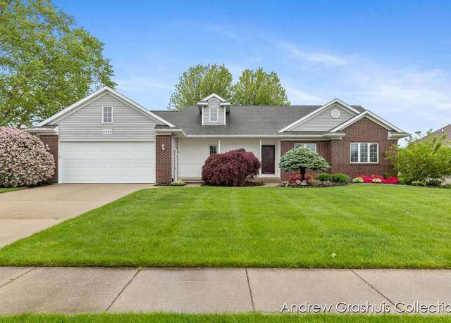 Property at 8299 Golfside Dr, Jenison, MI 49428, 4 beds, 2.5 baths
