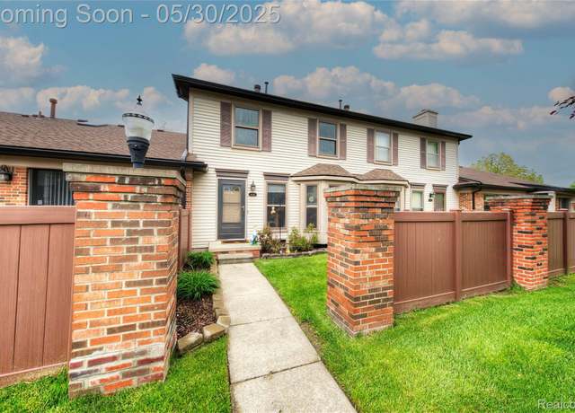 Property at 41381 Northwind Dr, Canton, MI 48188, 2 beds, 1.5 baths