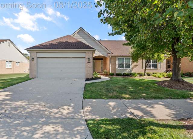 Property at 17193 Pond Dr, Clinton Township, MI 48038, 2 beds, 2 baths