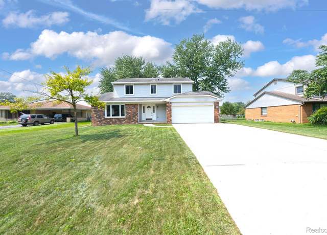 Property at 3669 Fernleigh Dr, Troy, MI 48083, 4 beds, 2.5 baths