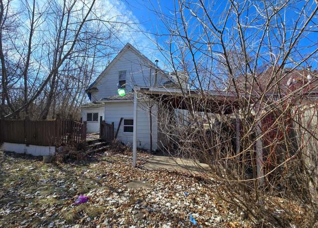 Property at 320 N 13th St, Saginaw, MI 48601, 3 beds, 1 bath