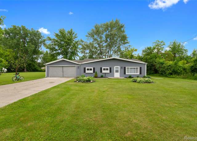Property at 2062 Vermont Dr, Troy, MI 48083, 4 beds, 1.5 baths