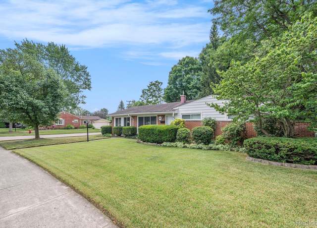 Property at 18751 Norwich Rd, Livonia, MI 48152, 3 beds, 2 baths