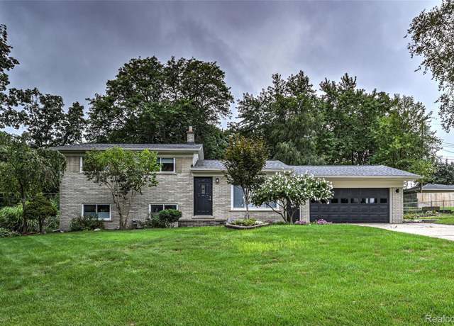 Property at 52461 Pappy Ln, Shelby Charter Township, MI 48316, 3 beds, 1.5 baths