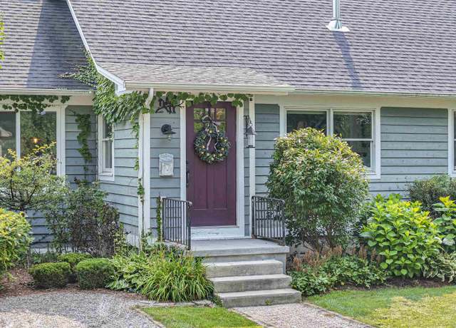 Property at 124 Monroe St, Traverse City, MI 49684, 2 beds, 1 bath