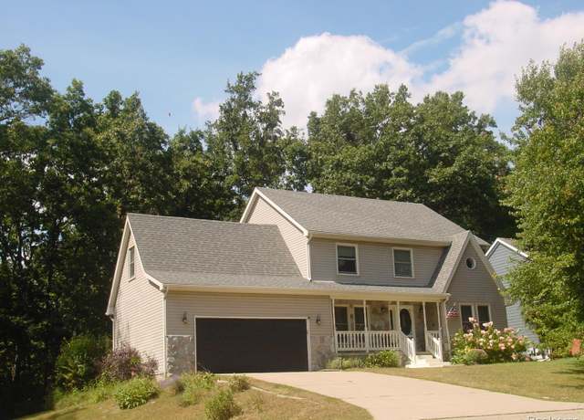 Property at 10832 Eagle Cove Dr, Green Oak Township, MI 48178, 4 beds, 2.5 baths