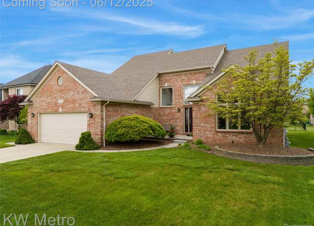 Property at 16709 Keith Dr, Macomb, MI 48042, 4 beds, 3.5 baths