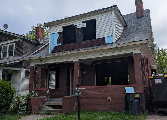 Property at 4213 Van Dyke St, Detroit, MI 48214, 3 beds, 1.5 baths