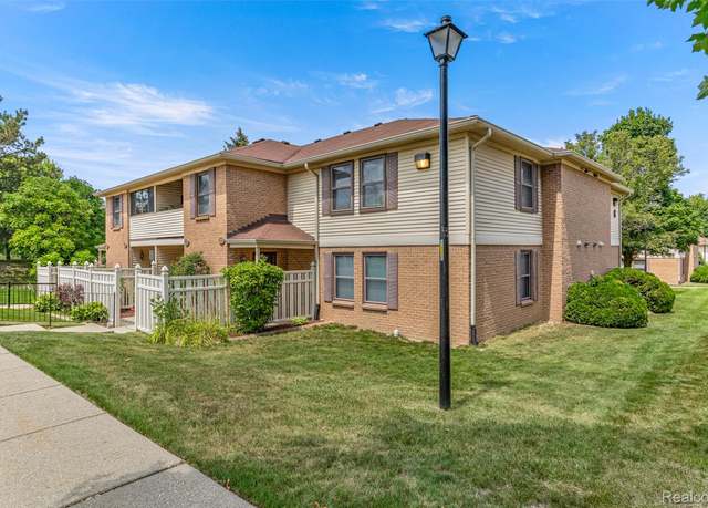 Property at 19623 Northridge Dr, Northville, MI 48167, 2 beds, 2 baths