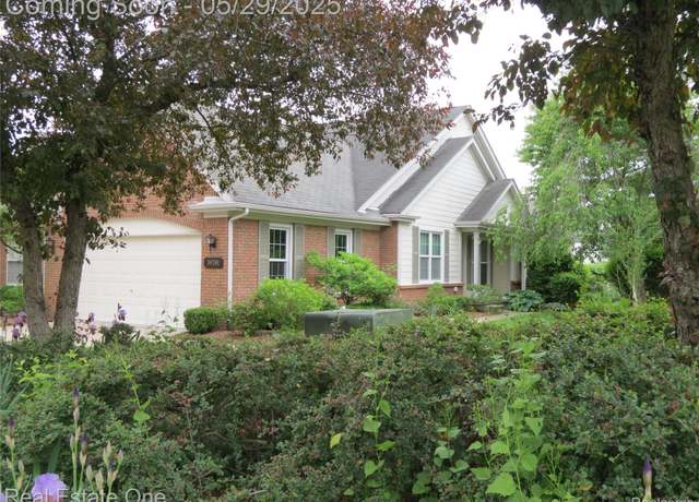 Property at 39781 Walker Ct, Northville, MI 48168, 3 beds, 2 baths