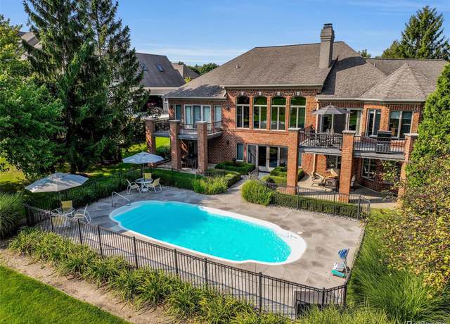 Property at 5007 Rockaway Ln, Clarkston, MI 48348, 3 beds, 2.5 baths