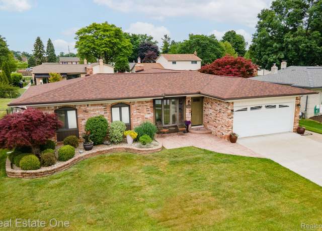 Property at 1399 Kipling Ct, Troy, MI 48083, 4 beds, 2 baths