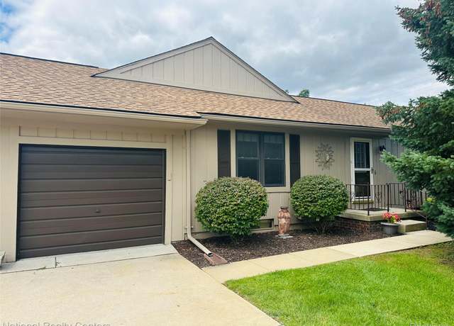 Property at 12421 Cambridge Blvd #4, Green Oak Township, MI 48178, 2 beds, 2 baths