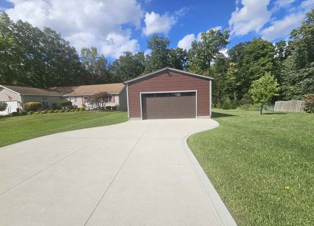 Property at 3399 Shimmons St, Auburn Hills, MI 48326, 2 beds, 1 bath