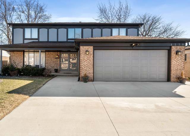 Property at 4238 Gloucester Dr, Sterling Heights, MI 48310, 5 beds, 3.5 baths