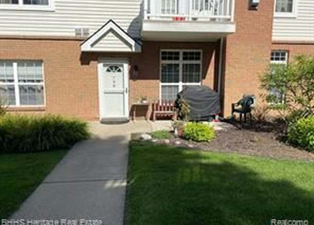 Property at 798 Olde English Cir, Howell, MI 48855, 2 beds, 2 baths
