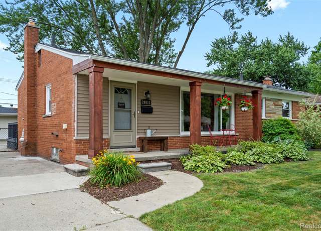 Property at 29811 Lamar Ln, Livonia, MI 48152, 3 beds, 2 baths