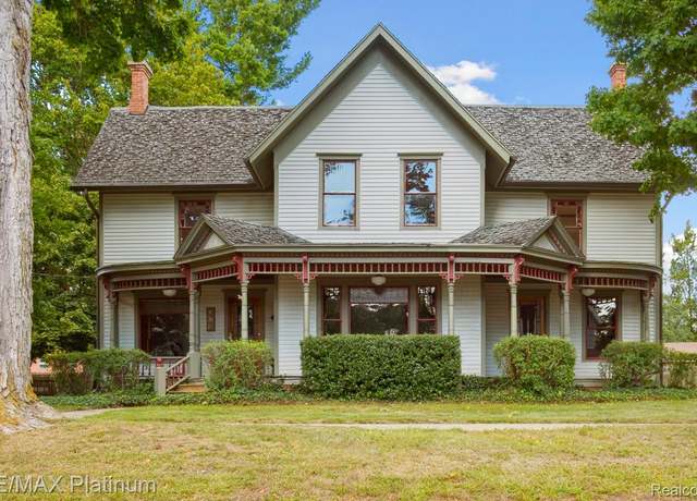 Property at 126 W Hanover St, Marshall, MI 49068, 4 beds, 2 baths