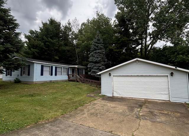 Property at 2299 Bart St, Croswell, MI 48422, 2 beds, 2 baths