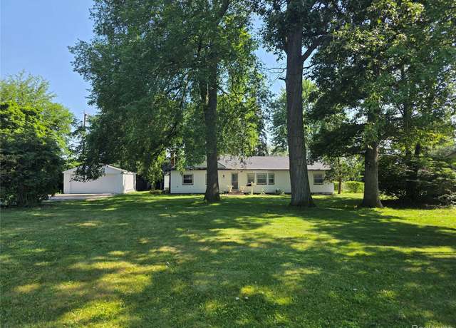 Property at 32251 Elmwood St, Garden City, MI 48135, 3 beds, 1.5 baths