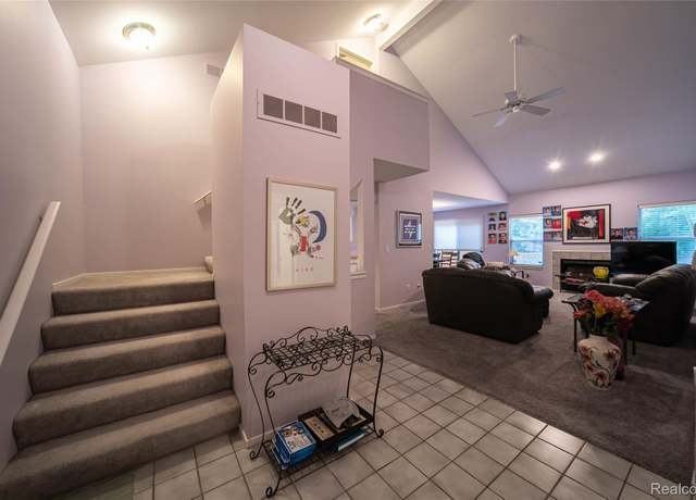 Property at 2090 Pleasant Dr, Commerce Twp, MI 48390, 3 beds, 3 baths