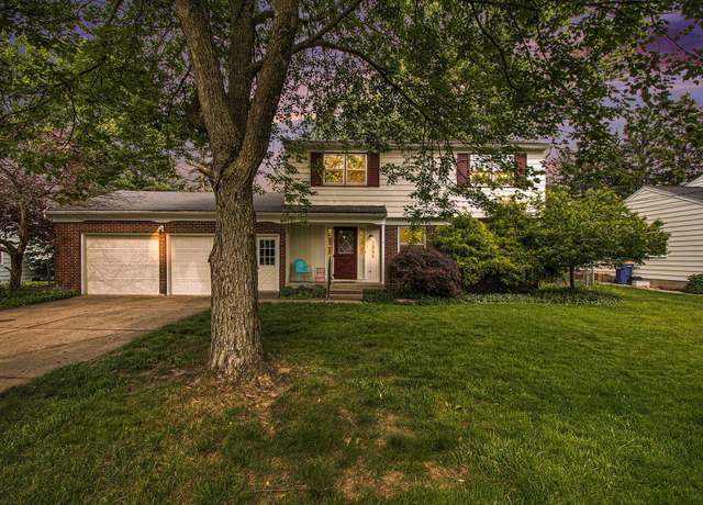 Property at 2055 Ridgewood Ave SE, Grand Rapids, MI 49546, 4 beds, 1.5 baths