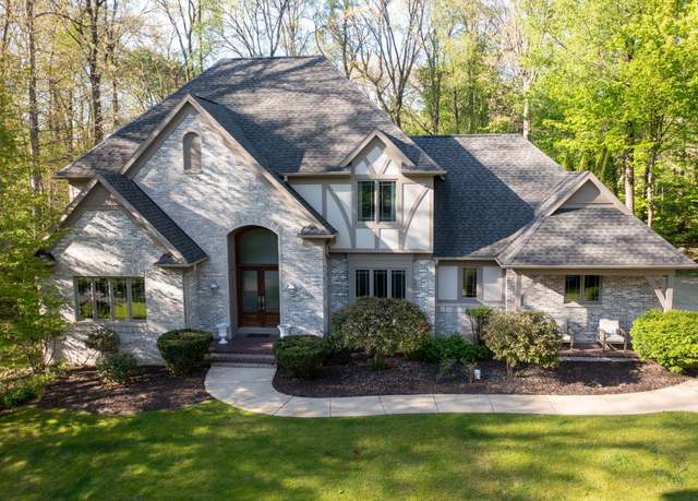 Property at 33192 Old Post Rd, Niles, MI 49120, 4 beds, 4.5 baths
