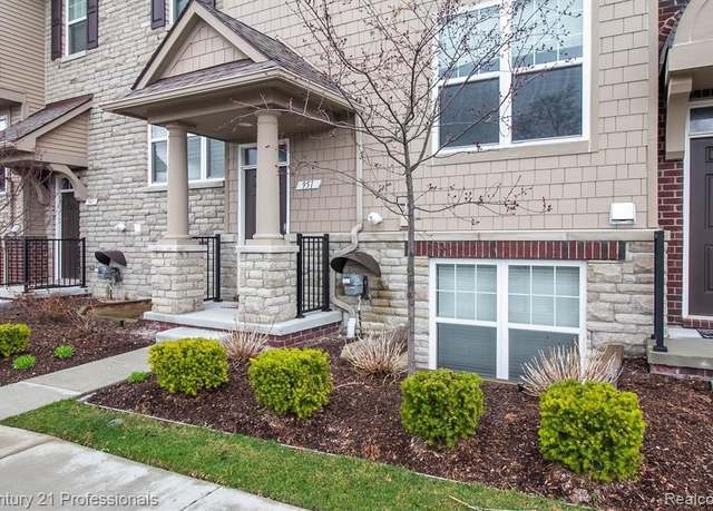 Property at 951 Barclay Cir #48, Rochester Hills, MI 48307, 3 beds, 3 baths