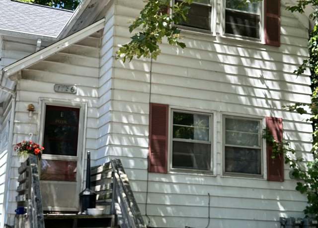 Property at 1126 S Park St, Kalamazoo, MI 49001, 3 beds