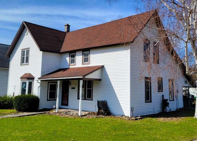 Property at 2300 Nelson St, Manistee, MI 49660, 3 beds, 1 bath