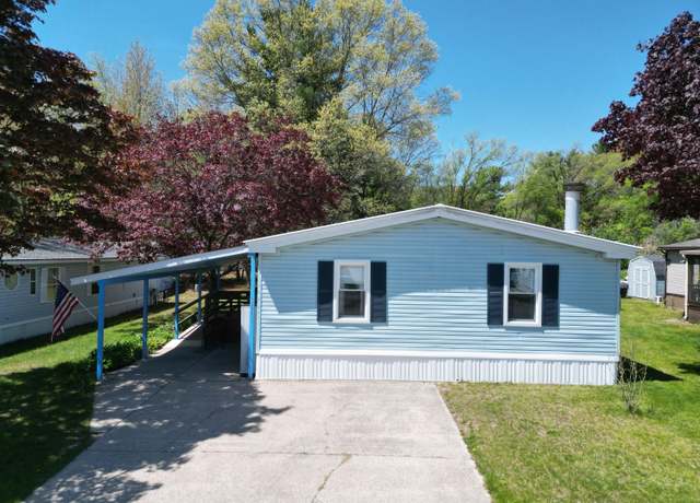 Property at 1661 Sycamore Drive Dr, Muskegon, MI 49445, 3 beds, 2 baths