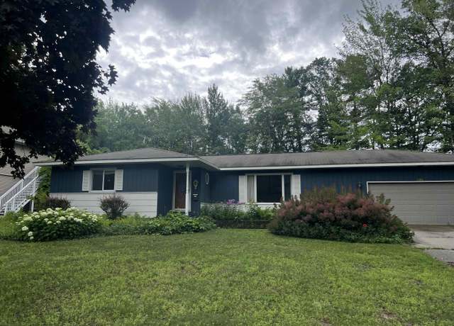 Property at 838 E South Airport Rd, Traverse City, MI 49686, 4 beds, 2 baths