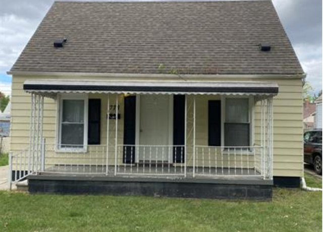 Property at 1778 Reo Ave, Lincoln Park, MI 48146, 4 beds, 1 bath