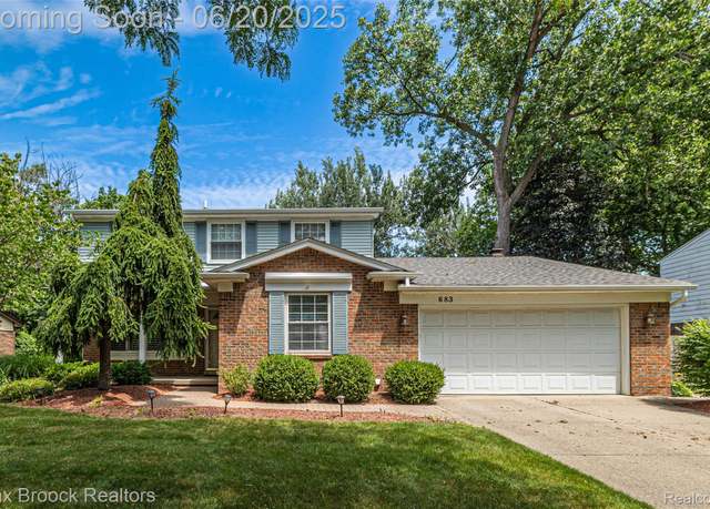 Property at 683 Thurber Dr, Troy, MI 48085, 3 beds, 2.5 baths