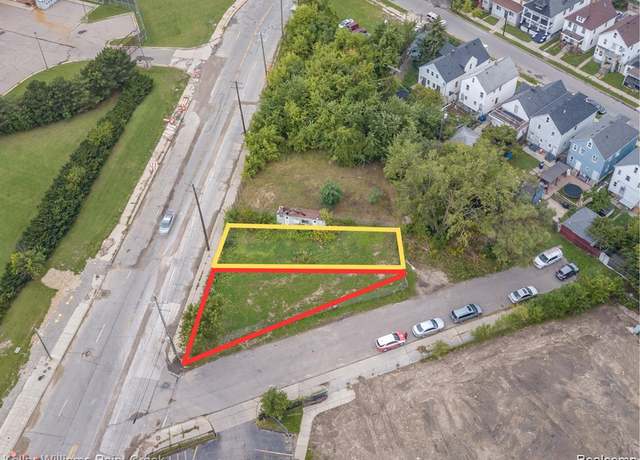 Property at 8312 Conant St, Hamtramck, MI 48211