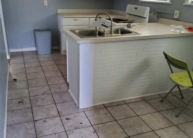 Property at 11549 S Us Highway 27, Dewitt, MI 48820, 2 beds, 1 bath