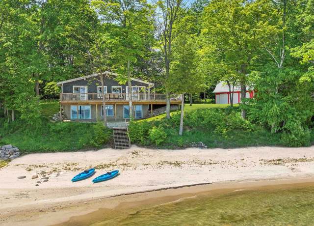 Property at 17390 Smokey Hollow Rd, Traverse City, MI 49686, 3 beds, 2 baths