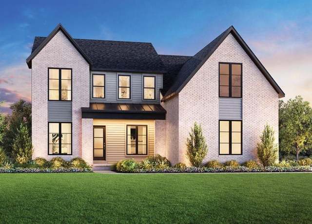 Property at 2688 Crystal Lake Dr, Commerce Twp, MI 48382, 5 beds, 3 baths