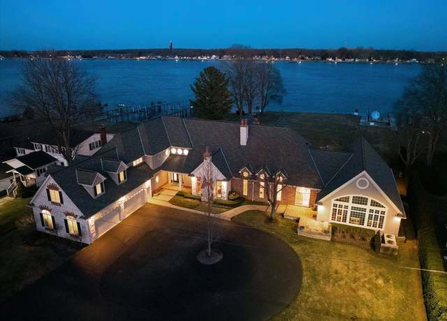 Property at 8147 River Rd, Cottrellville, MI 48039, 6 beds, 5.5 baths