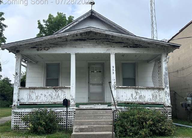 Property at 955 Paddington Ave, Flint, MI 48507, 2 beds, 1 bath