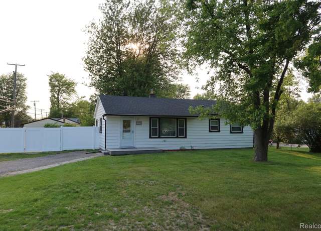 Property at 6966 Gulley St, Taylor, MI 48180, 3 beds, 1 bath